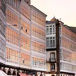 Coruna House