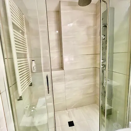 Coruna House * A Coruna