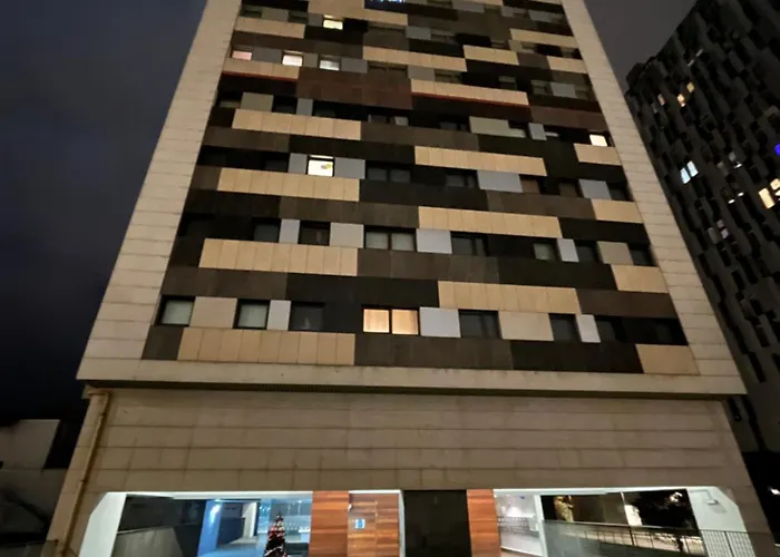 Coruna House アパート *